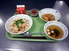 給食